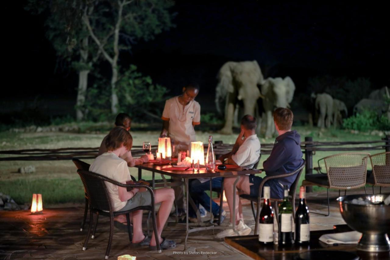 Ongava Tented Camp Okaukuejo Bagian luar foto