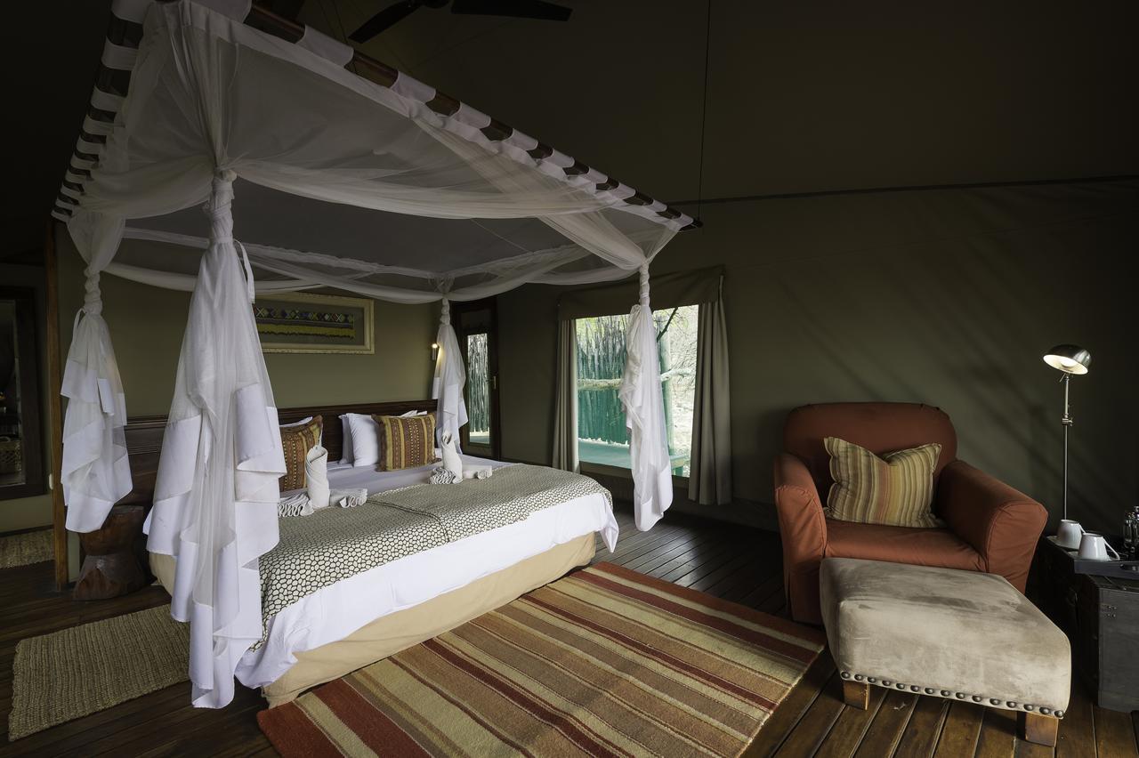 Ongava Tented Camp Okaukuejo Bagian luar foto