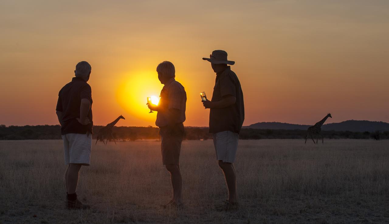 Ongava Tented Camp Okaukuejo Bagian luar foto